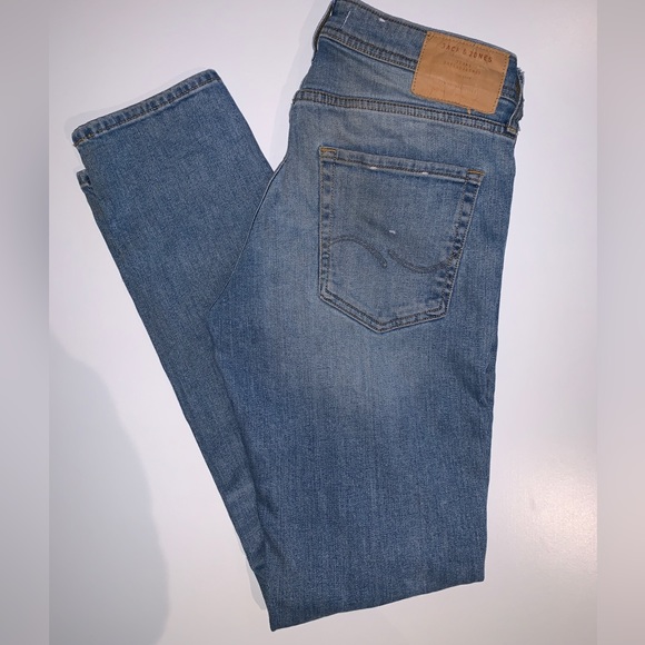 Jack & Jones Jeans💙 - Picture 2 of 3